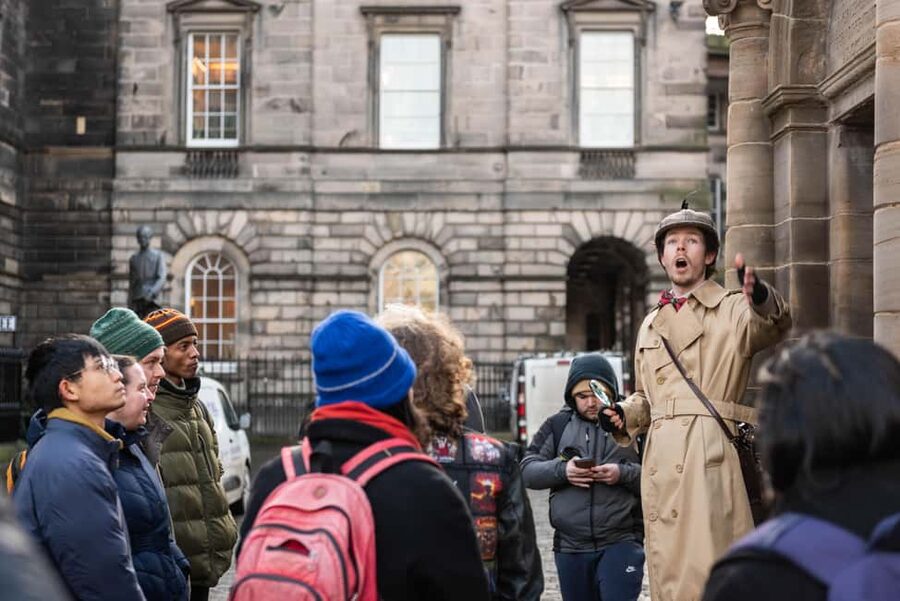 Edinburgh: Historical Gems Tour & A Taste of Scottish Fudge - Should You Book This Historical Gems Tour and Fudge Tasting?