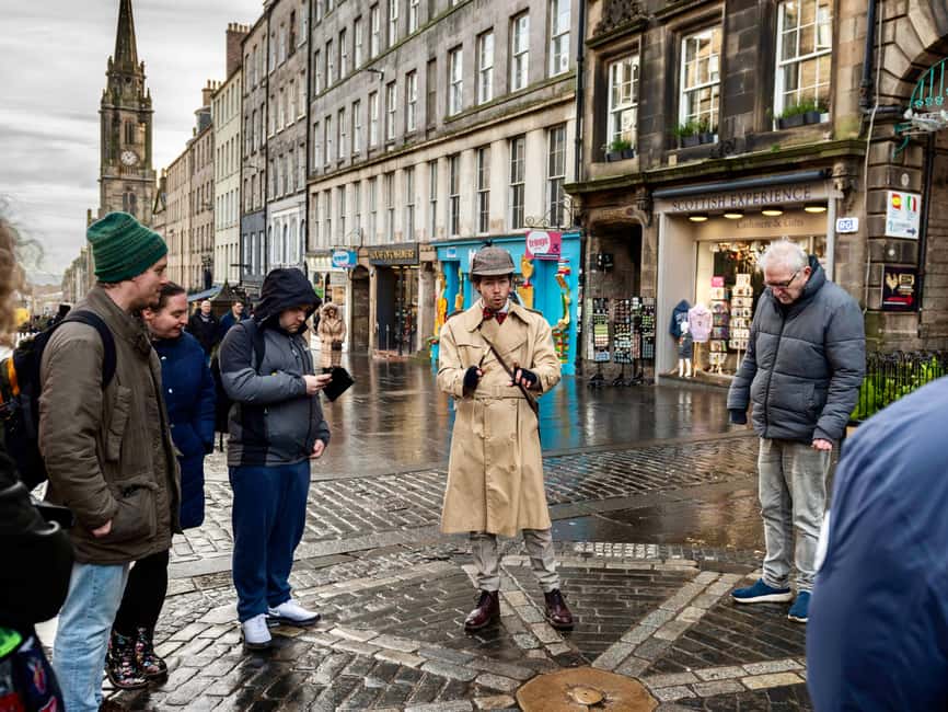 Edinburgh: Historical Gems Tour & A Taste of Scottish Fudge - Mercat Cross and the Royal Mile: Where You Start to See the City’s Themes
