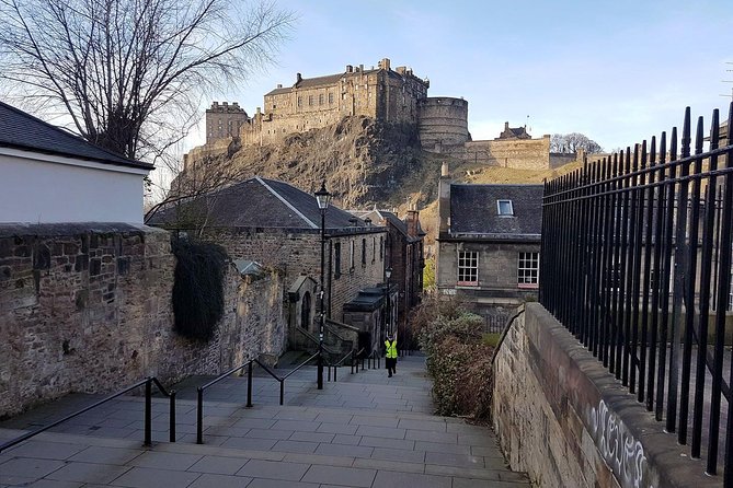 Edinburgh: History Lovers Old Town Walking Tour - Why this Old Town walk feels like a fast orientation