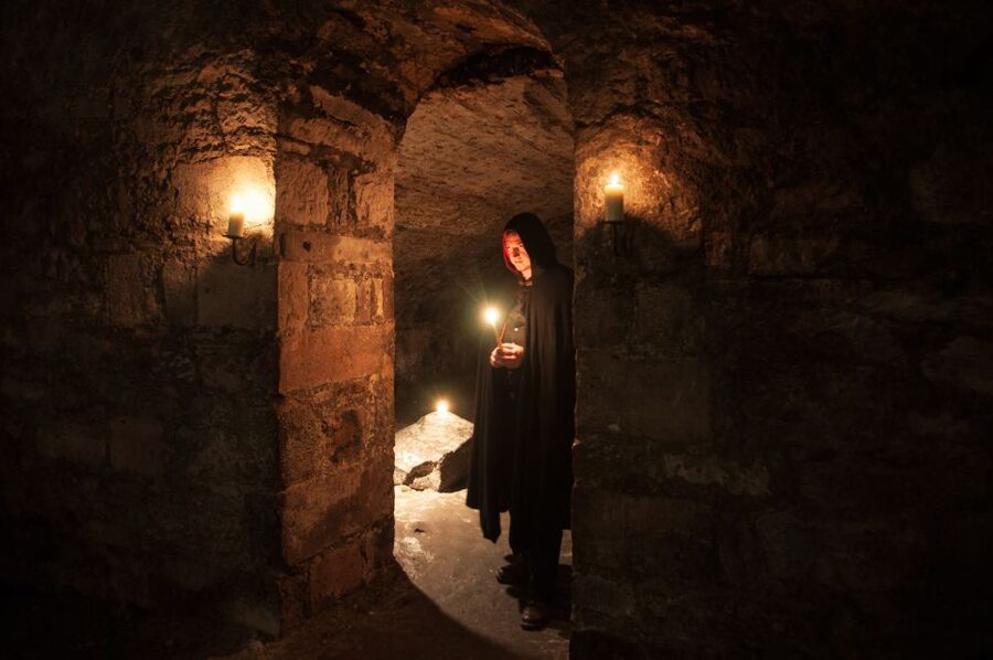 Edinburgh: Immersive Small-Group Haunted Underground Tour - Audio devices and guide clarity: the staff talent is the product