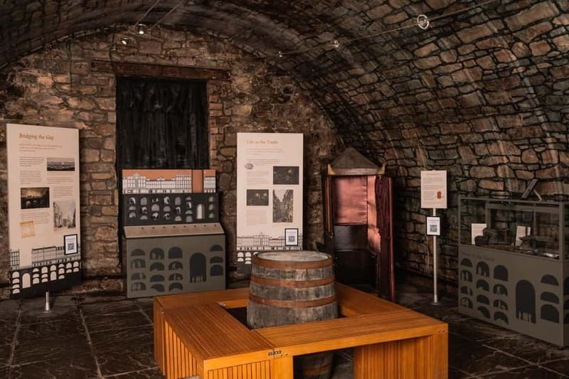 Edinburgh: Immersive Small-Group Historic Vaults Tour - Edinburgh Vaults Stop (About 45 Minutes): Blair Street Underground Access