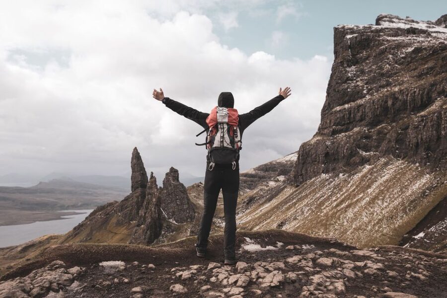 Edinburgh: Isle of Skye, Loch Ness, & Highlands 5-Day Tour - Kelpies, Wallace country, and the scenic run to Oban