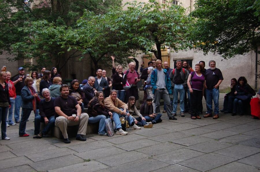 Edinburgh Literary Pub Tour with "Real-Actors" - Practical Tips for a Cold-Wet Edinburgh Evening