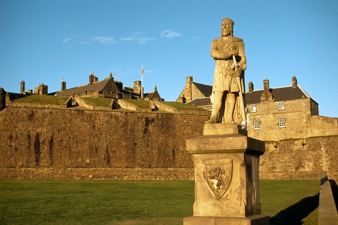 Edinburgh: Loch Lomond, Stirling Castle and the Kelpies Day Tour - Loch Lomond at Balloch: cruise option or a relaxed walk