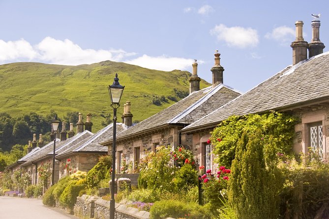 Edinburgh: Loch Lomond, Stirling Castle and the Kelpies Day Tour - The driver-guide factor: humor, stories, and clear communication