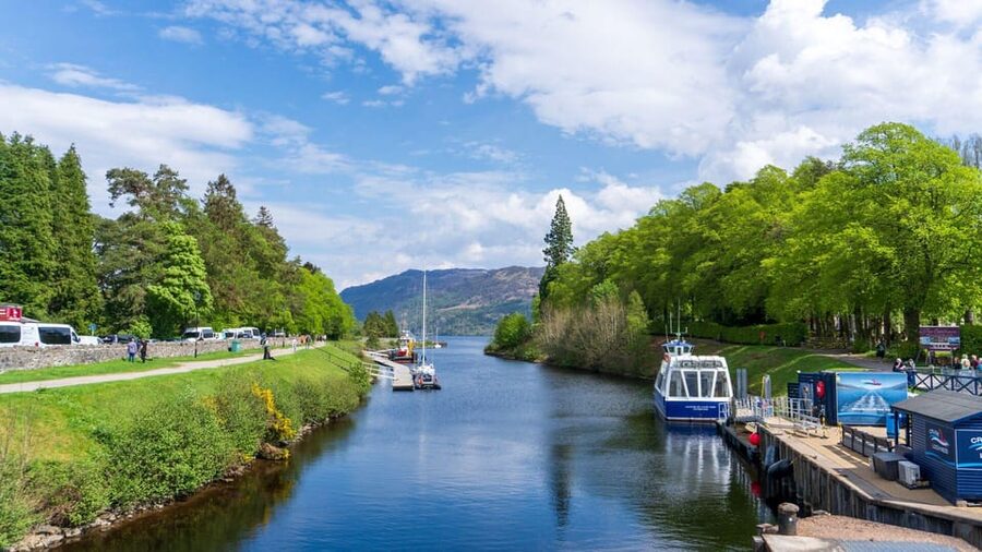 Edinburgh: Loch Ness, Glencoe, and Highlands Day Tour - Glen Coe Photo Stop: Three Sisters Legends and the Three Sisters vs Game of Thrones Mood