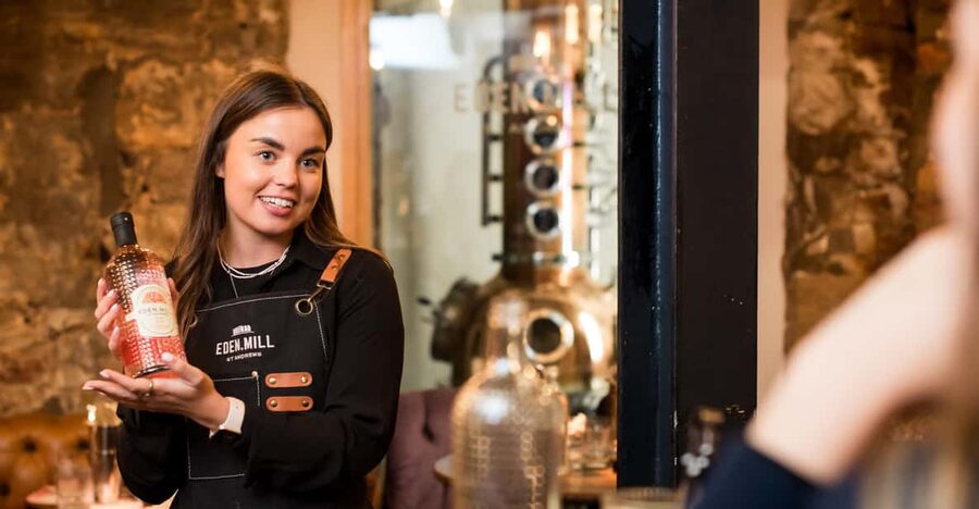 Edinburgh: Love Gin Cocktail Masterclass - Making Your Own Bramble Cocktail (and Actually Knowing What You Do)
