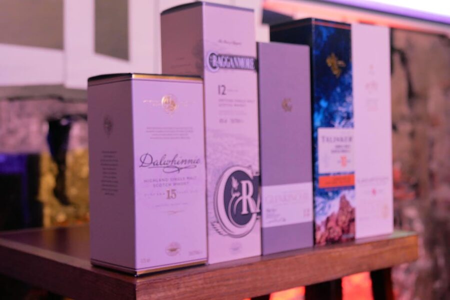 Edinburgh: Mountebank Comedy Whisky Tasting - Key points