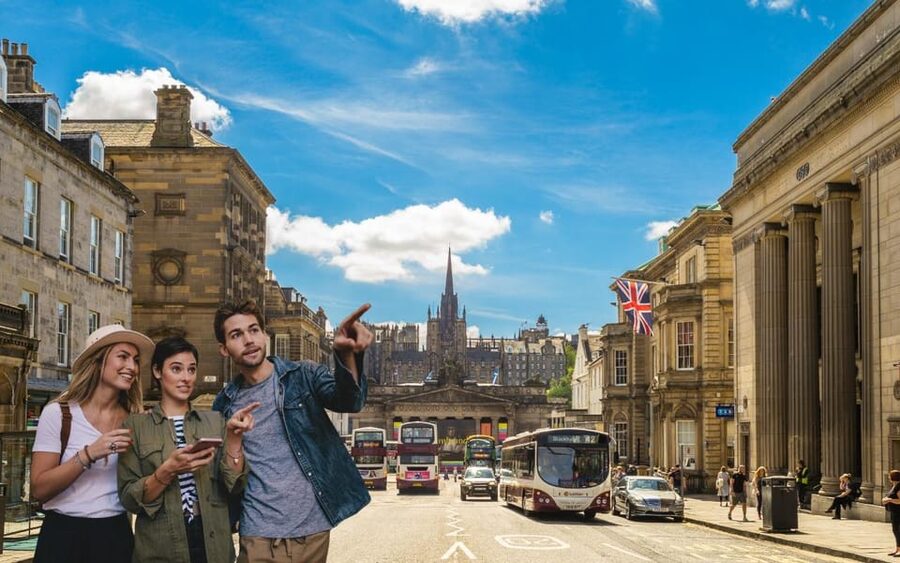 Edinburgh New Town: City Walking Tour & Exploration Game - Calton Hill to St Andrews Square: what the route feels like