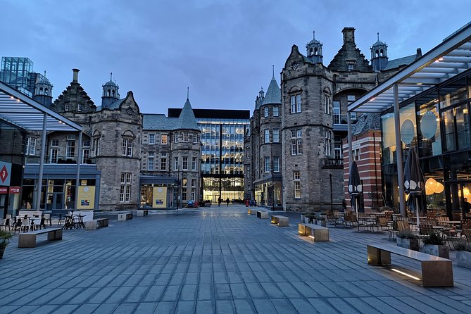 Edinburgh Night Tour with a Local Guide: Private & 100% Personalized - Why a private Edinburgh night walk beats planning solo