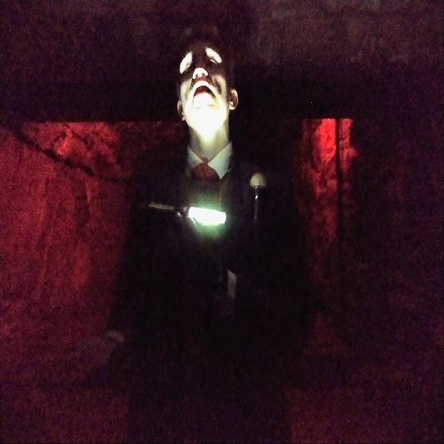 Edinburgh: Old Town and Underground Ghost Tour - Period-costume guides, real character, and a tight story arc