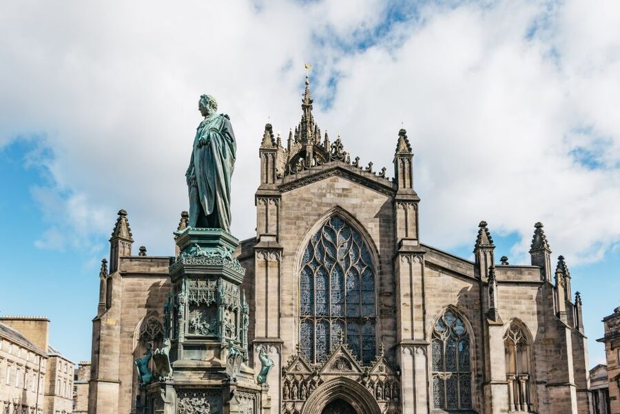 Edinburgh: Old Town History and Tales Walking Tour - Grassmarket: the Old Town’s edges and its character