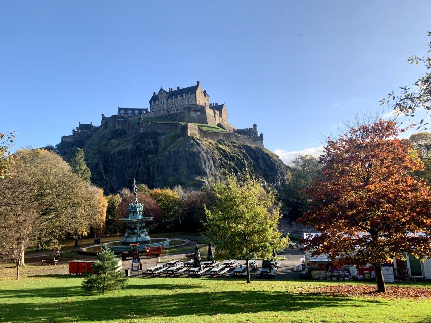 Edinburgh: Old Town History Walking Tour - Meeting at Advocates Close, Then Getting Oriented Fast