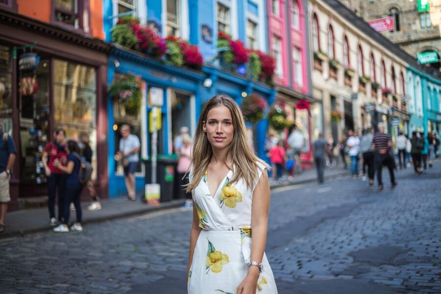 Edinburgh Old Town: Professional Photoshoot & Edited Photos - Key things I’d focus on before you book