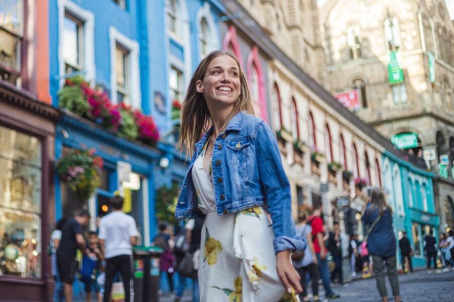 Edinburgh Old Town: Professional Photoshoot & Edited Photos - The photo stops that define Edinburgh Old Town for pictures