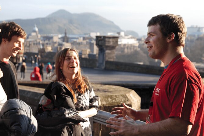 Edinburgh: Old Town's Highlights Walking Tour - St Giles’ Cathedral: Gothic Power Up Close