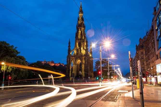 Edinburgh Photography Masterclass - Private Photography Lesson - Golden hour to night lights, and why that timing teaches faster