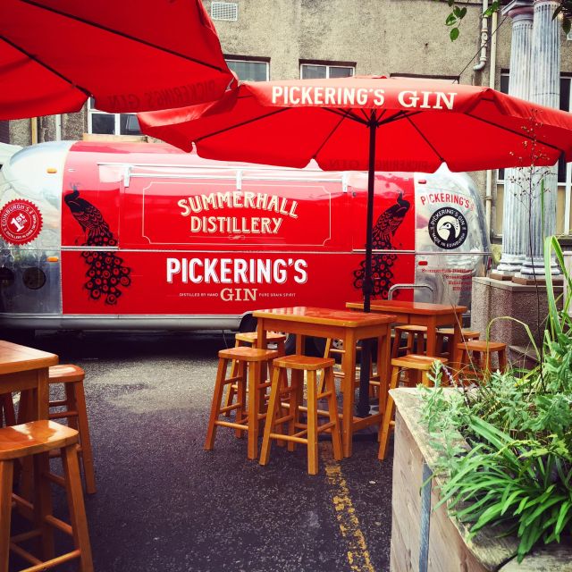 Edinburgh: Pickering's Gin Jolly Tour (Distillery & Tasting) - The tasting room: comparing four award-winning gins like a pro