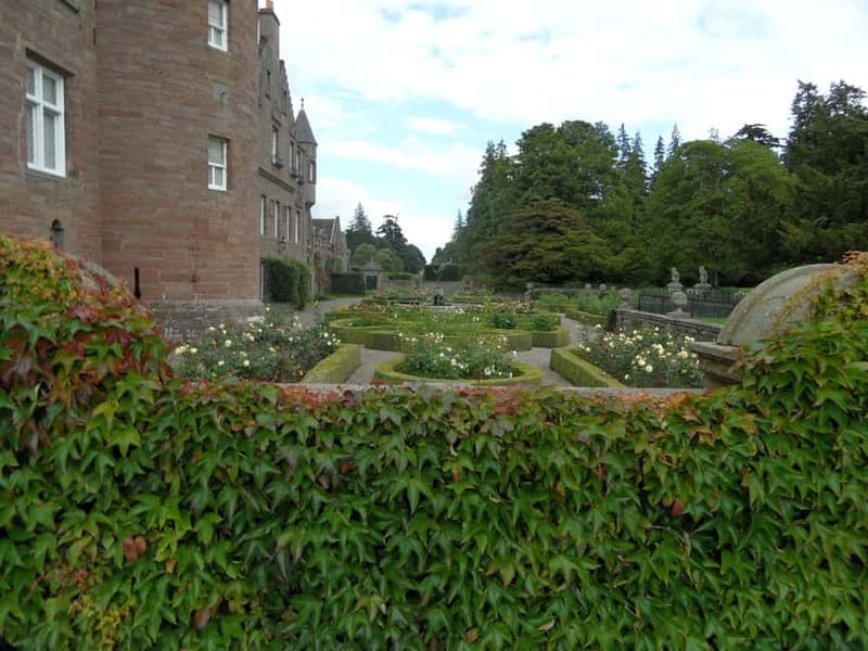 Edinburgh: Private Guided Walking Tour - Who this Edinburgh walk fits best