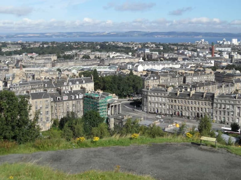 Edinburgh: Private Guided Walking Tour - A 2-hour private walk is a smart Edinburgh move