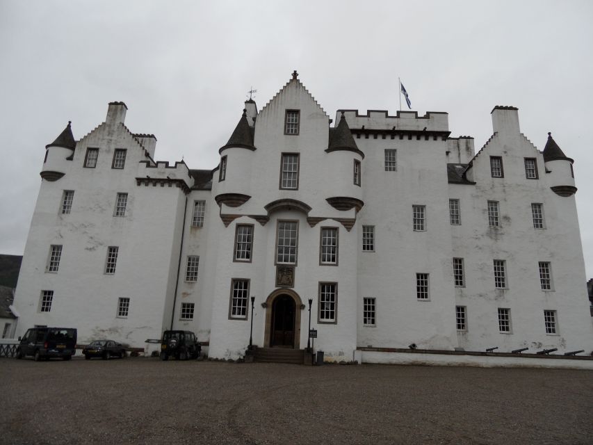 Edinburgh: Private Guided Walking Tour - Itinerary flow: how the 2 hours usually feel on your feet