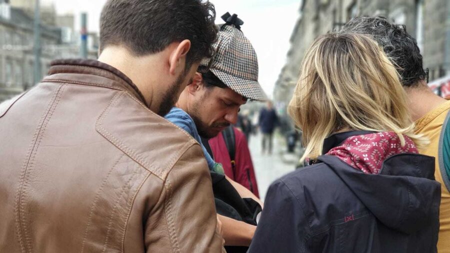 Edinburgh: Private Sherlock Holmes Adventure Tour Challenge - The walk through Edinburgh’s New Town, with big landmarks and side-street detours