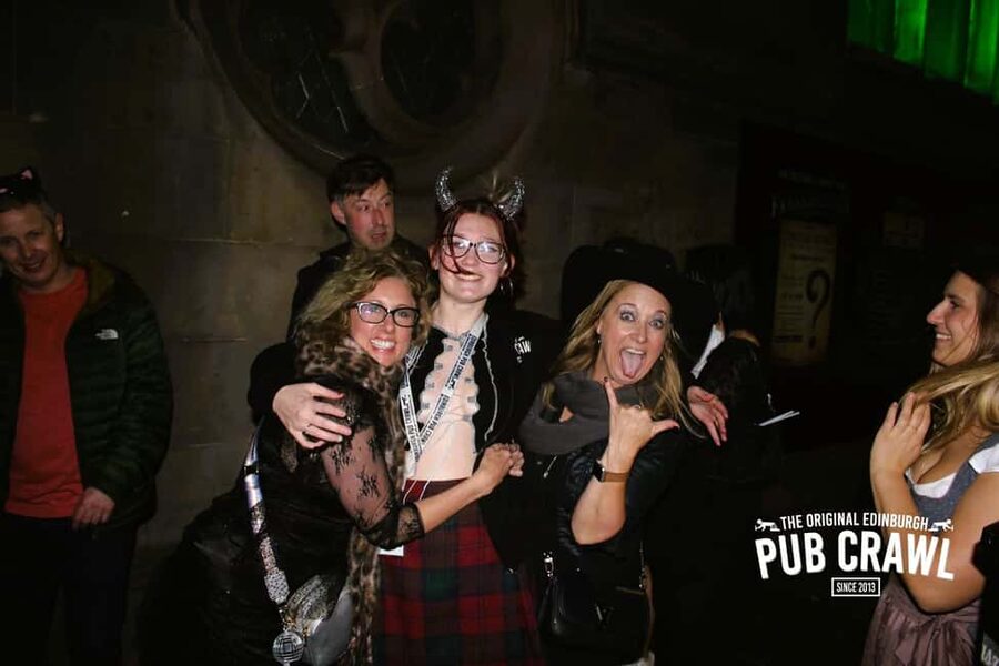 Edinburgh: Pub Crawl 7 Bars with 6 Shots - Who this pub crawl is best for, and who should pass