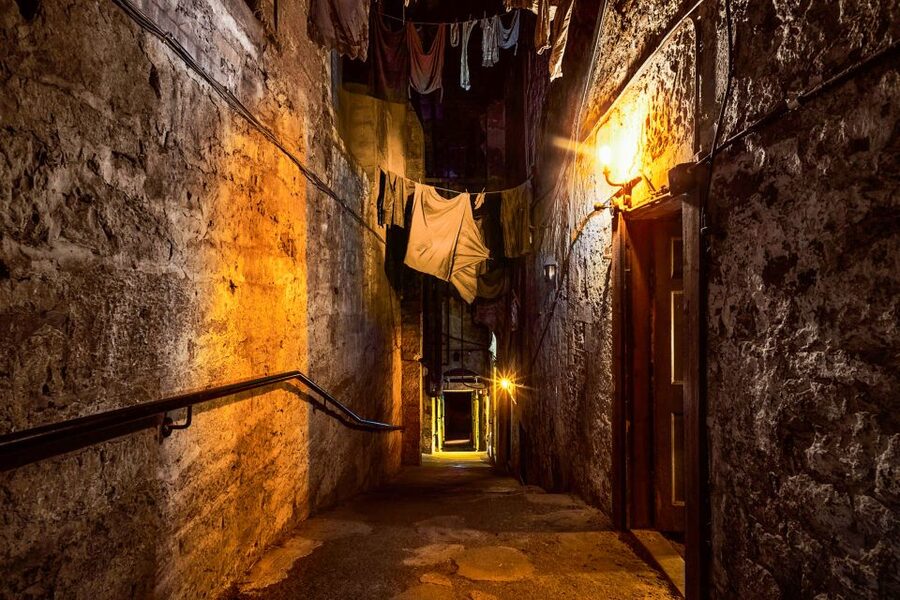 Edinburgh: Real Mary King's Close Guided Tour - Where to meet on the Royal Mile, and how to plan your timing