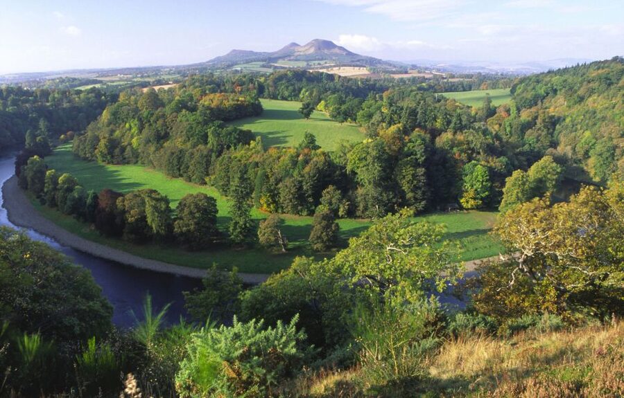 Edinburgh: Rosslyn Chapel, Borders & Glenkinchie Distillery - Lunch in Melrose: Scottish produce, a real break, and time to reset