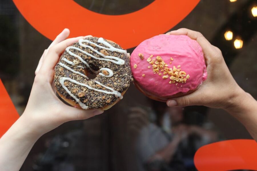 Edinburgh: Royal Mile Donut Tour with Donut Tastings - Key highlights worth knowing before you go