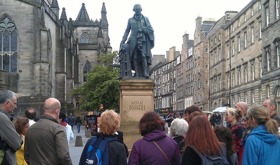 Edinburgh: Royal Mile Scottish Enlightenment Walking Tour - Old Town Statues and Landmarks That Have Stories to Tell