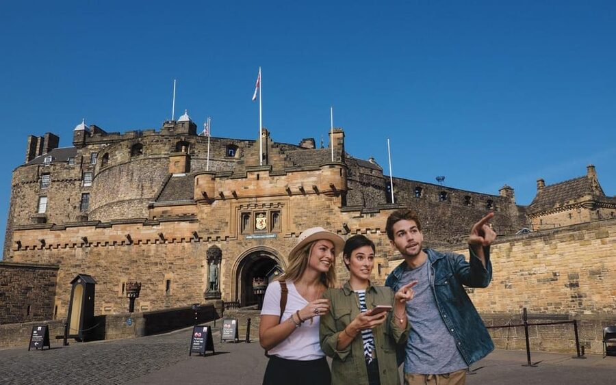 Edinburgh: Royal Mile Walking Tour & Exploration Game - Royal Mile Quest in Plain English (What This Experience Really Is)
