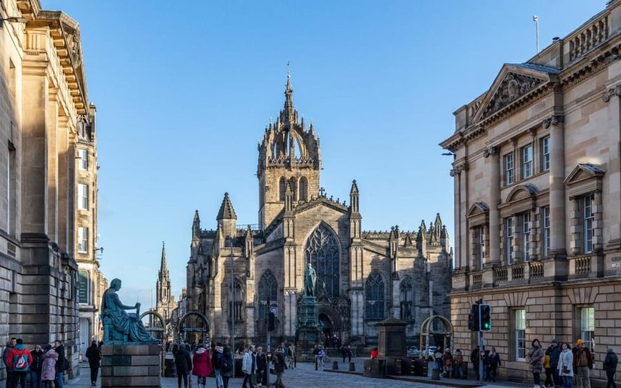 Edinburgh: Royal Mile Walking Tour & Exploration Game - The Fine Print That Can Make or Break Your Day