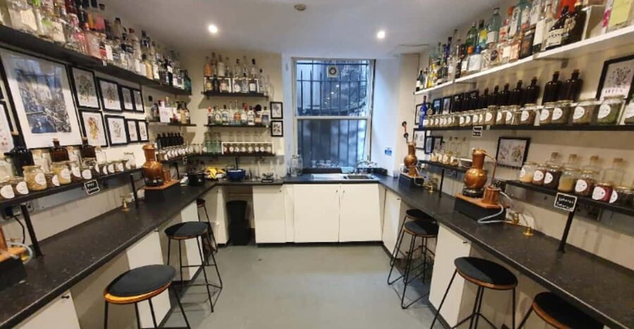 Edinburgh: Rum Distillation Workshop with Rum Tasting - Your welcome Rum + Mixer, then the micro distillery story