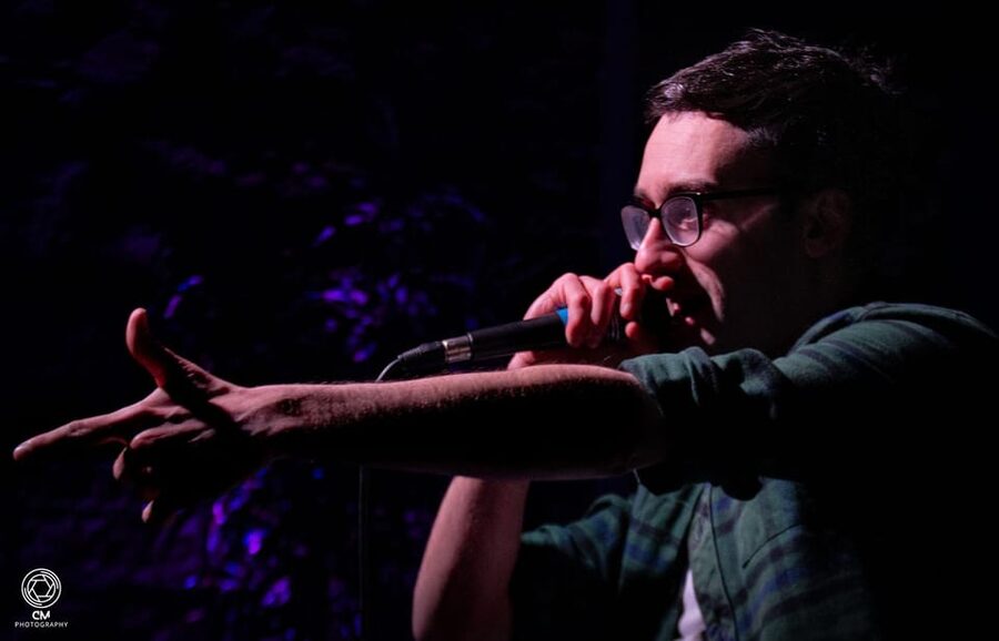 Edinburgh: Scottish Comedy Night at an Old Town Cocktail Bar - Who Runs the Room: Ross Leslie or Ralph Brown