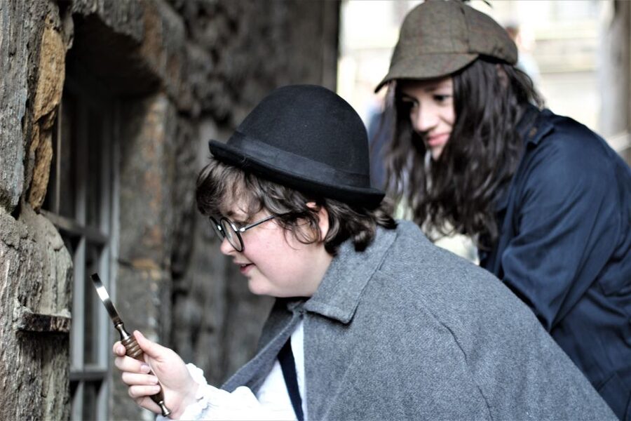 Edinburgh: Sherlock Holmes Private Walking Tour - Your Starting Point at the Green Police Station on Middle Meadow Walk