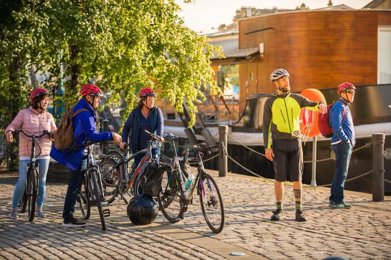 Edinburgh: Sightseeing Bike Tour - Down to Leith Waters and the Portobello Beach Break
