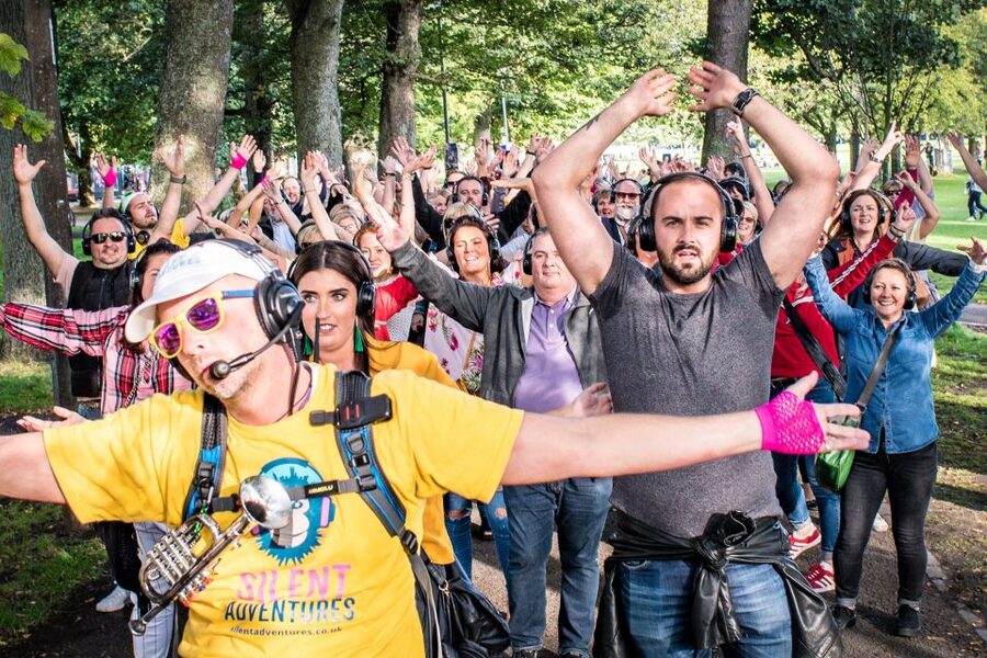 Edinburgh: Silent Disco Adventure Tour - The Crowd Factor: Why You Laugh More in a Group
