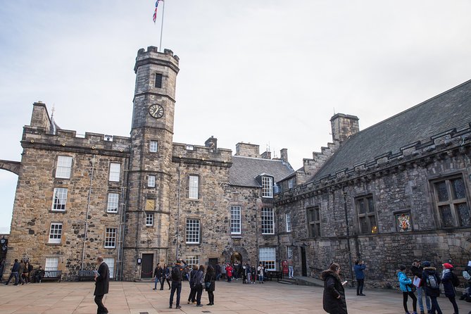 Edinburgh Skip-the-Ticket-Line Castle Walking Tour - Priority Entry at 2:00 pm, and Why Timing Matters at Edinburgh Castle