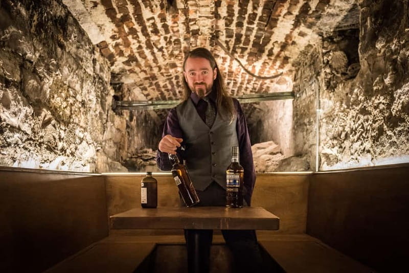 Edinburgh: The Lost Close Underground Scotch Whiskey Tasting - Meeting at CoDE Pod near the Royal Mile and St Giles