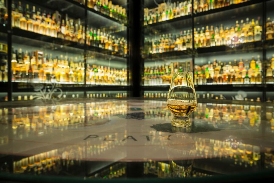 Edinburgh: The Scotch Whisky Experience Tour and Tasting - Speyside to Islay: the sensory journey that makes Scotch click