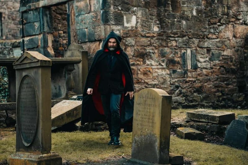 Edinburgh: Underground Vaults and Graveyard Evening Tour - Blair Street Underground Vaults: tight rooms, cold air, and stagecraft you can feel