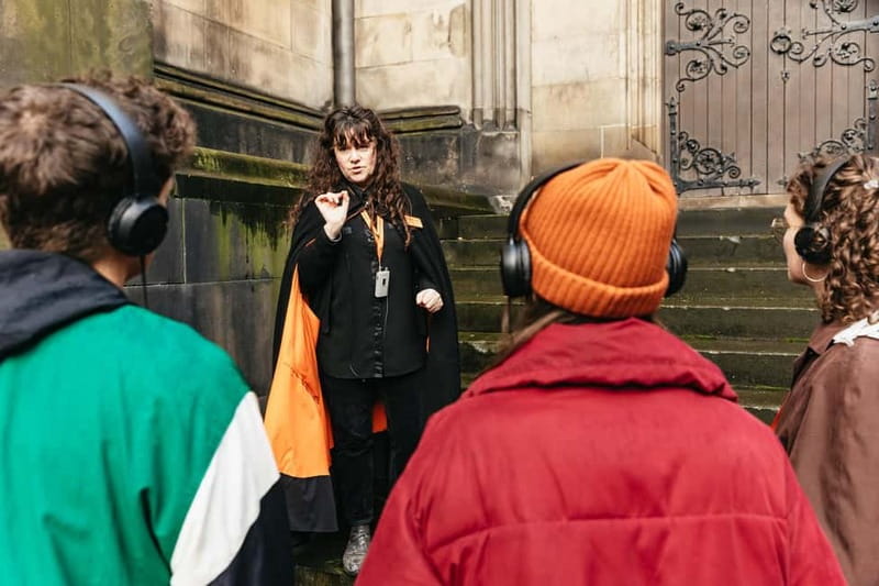 Edinburgh: Underground Vaults Evening Ghost Tour with Whisky - Practical tips so you enjoy it more (and feel less cold)