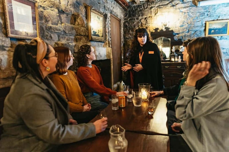 Edinburgh: Underground Vaults Evening Ghost Tour with Whisky - Finding Mercat Cross and getting your bearings on the Royal Mile