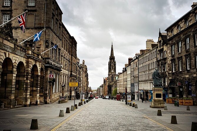 Edinburgh Unveiled: Luxury Private Driving Tour of Edinburgh - New Town, Royal Botanic Garden, and Dean Village’s Quiet Edge
