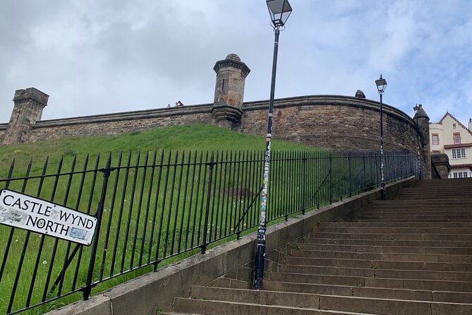 Edinburgh Unveiled: Luxury Private Driving Tour of Edinburgh - Holyroodhouse, Queens Gallery Closure, and the Audio Guide Advantage