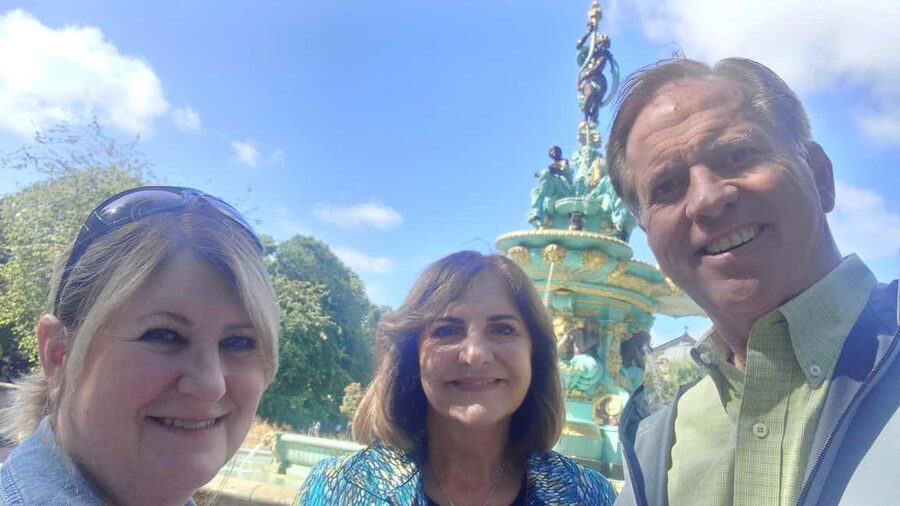 Edinburgh Welcome Tour: Private Tour with a Local - Quick hits before you book