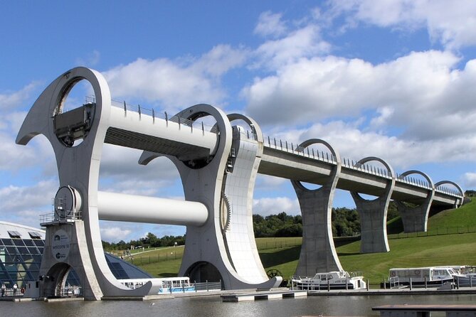 Executive Scottish Lowlands Tour - Falkirk Wheel: the rotating boat lift that links canals again
