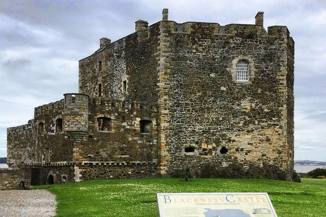 Five Outlander locations , Outlander film locations tour - Doune Castle and Castle Leoch, plus the Winterfell Bonus