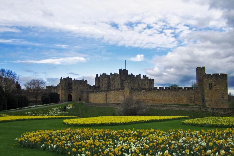 From Edinburg: Viking Coast & Alnwick Castle Day Tour - Getting your money’s worth with the Harry Spotter Tours